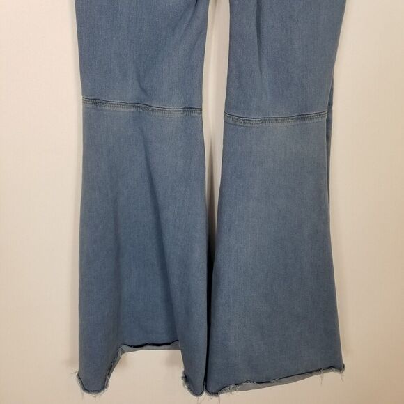 Free People We The Free Just Float On Flare Jeans Sz 27 R Blue Boho Festival - Picture 6 of 8